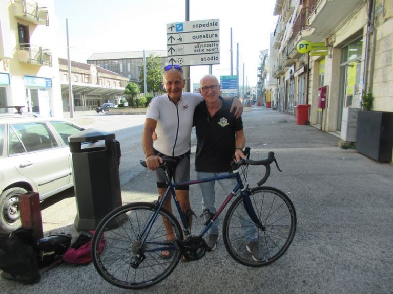 Gabriele from Modica: Riding His Forgione Handmade Bicycle from Campania to Sicily