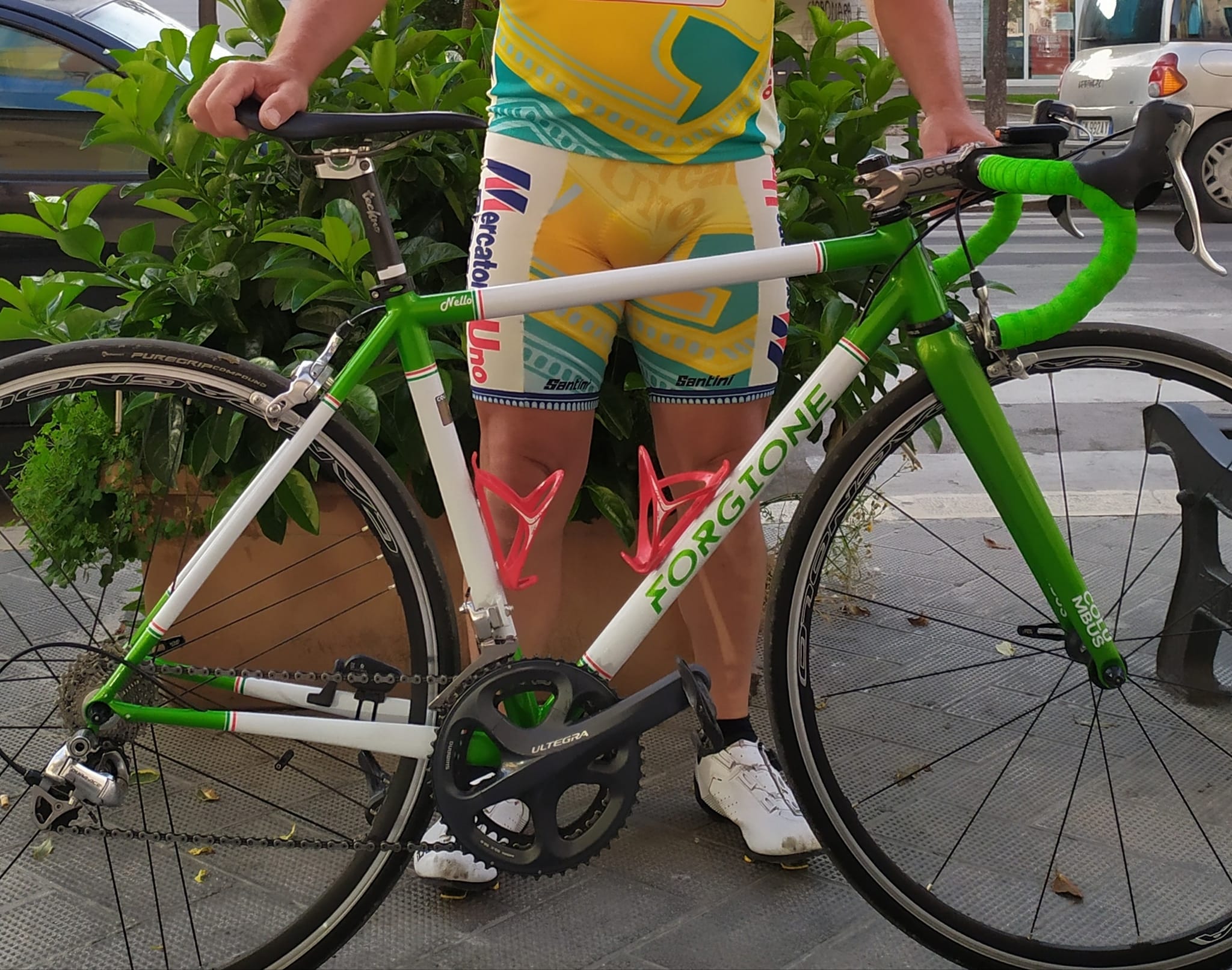 Nello con la sua  bicicletta - telaio spirit Green  by Forgione Telai