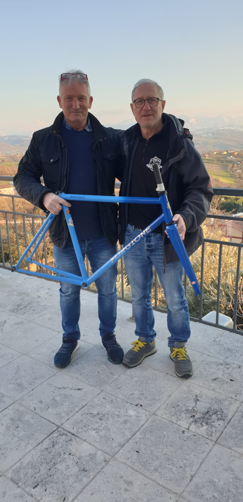 Vincenzo and Vito while receiveing the finished frame PRIMAVERA (Forgione  frames)