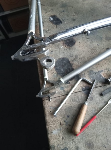 Telaio Villa dopo la ricostruzione del supporto del cambio in acciaio inox
