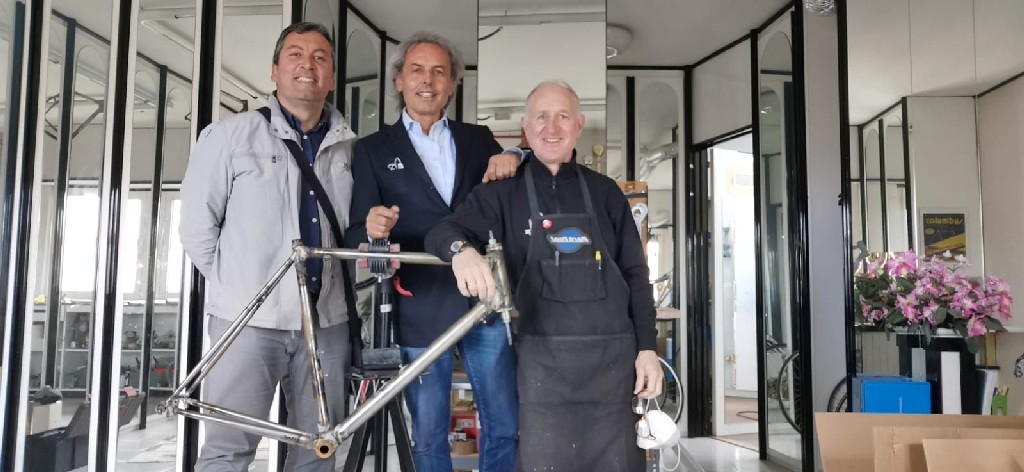 Amici in visita al laboratorio di Telai Forgione in Gesualdo (AV)