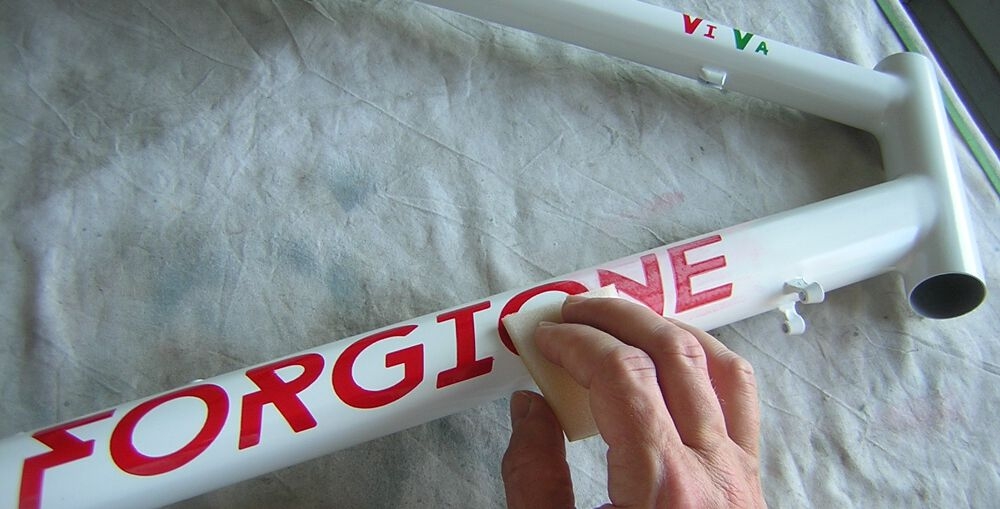 Telai in acciaio fatti a mano da Vincenzo Forgione